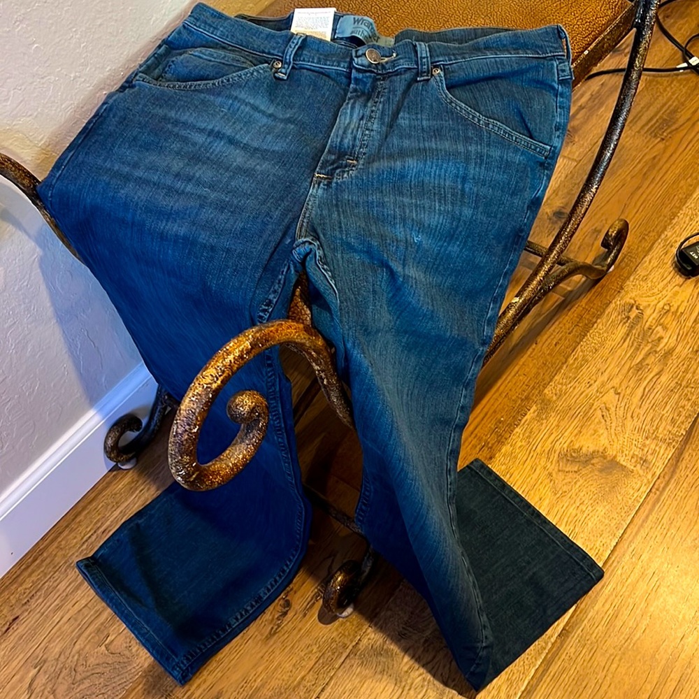 Brand New Wrangler Authentics Original Blue Jeans!